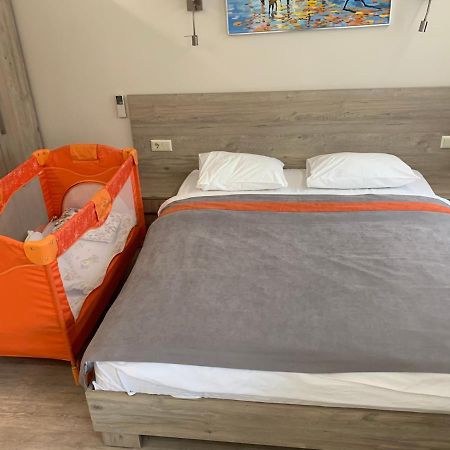 Summit Apartments Kiev Luaran gambar